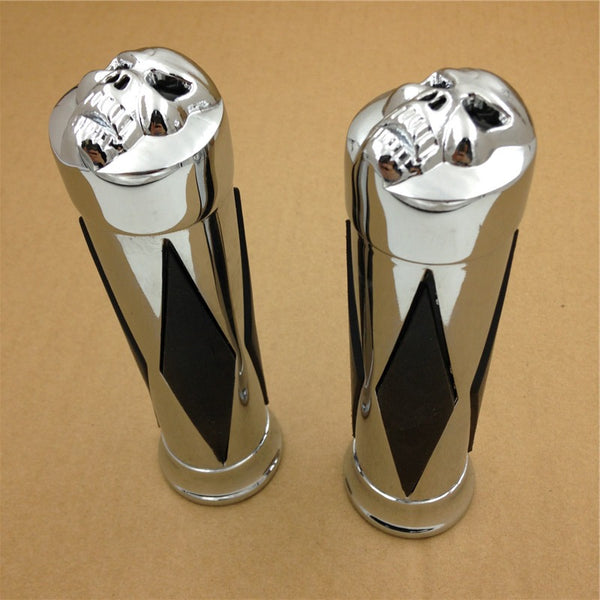 HTT Motorcycle Chrome Skull Diamon Hand Grip Handlebar Grips 1" 25mm For Harley Sportster Dyna Softail Bobber Chopper 1970-2012