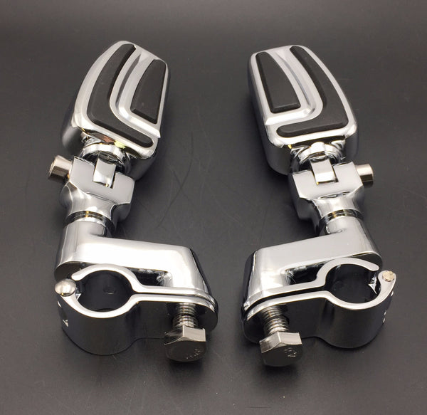HTT Motorcycle Chrome Highway AirFlow Foot Rest Foot Pegs with 1 1/4" 1.25 inch Mounting Bracket For Triumph Rocket Yamaha V-STAR Roadstar Suzuki  INTRUDER Boulevard M90  M1500 Kawasaki Vulcan