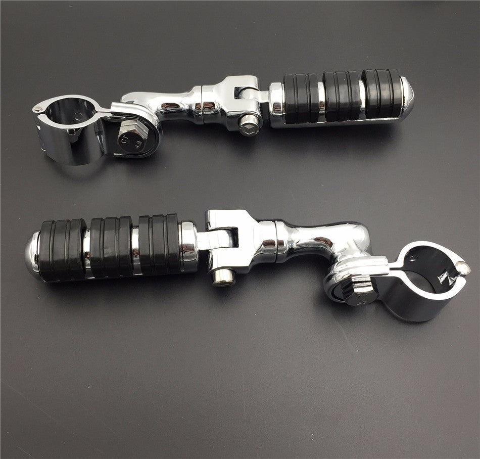 HTT Motorcycle Chrome Regular Footrest Foot Pegs with 1-1/2" 1.5" Short Angled Clamps For Harley Sportster 883 XL 1200/Triumph Rocket 3 /Kawasaki Vulcan VN400 VN900 VN1500 VN2000