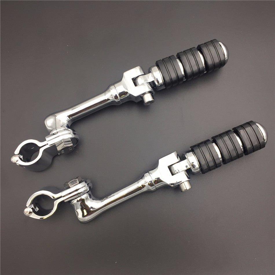 HTT Motorcycle Chrome Regular Footrest Foot Pegs with 1 1/4" Long Angled Adjustable Clamps For Harley Davidson Sportster 883 XL 1200/Triumph Rocket/Kawasaki Vulcan VN400 VN900