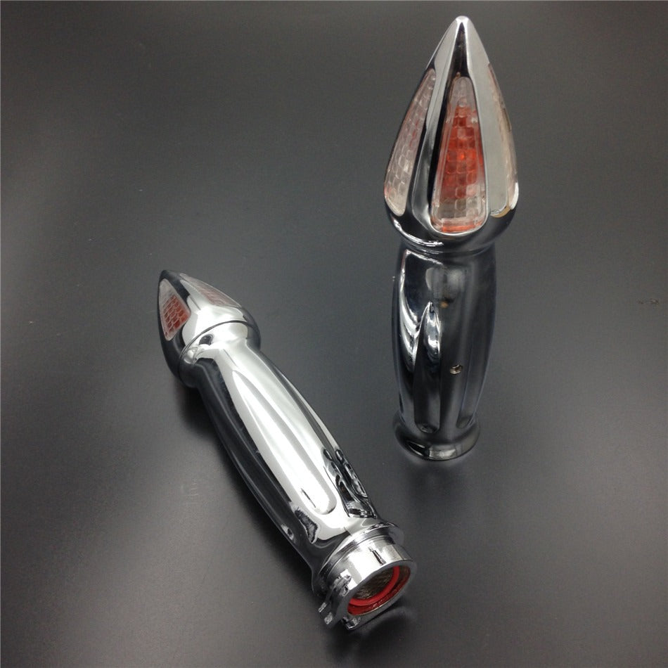 HTT- 7/8" 22mm Chrome Hand Grips withn Turn Signals For Suzuki Volusia Intruder Marauder 1600 800