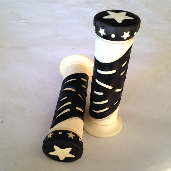 Sport Bike Dirt Bike Motorcycle Star Gel Style H Grips WHITE MOTORCYCLE APRILLA BMW DUCATI TRIUMPH HONDA YAMAHA KAWASAKI SUZUKI Polaris Suzuki Offroad KTM DIRT BIKE(7/8" LEFT 1" RIGHT)