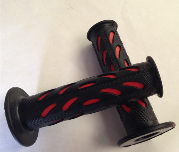 Sport Bike Motorcycle Bean Style Engraved Gel Grips RED MOTORCYCLE APRILLA BMW DUCATI TRIUMPH HONDA YAMAHA KAWASAKI SUZUKI Polaris Dirt Bike Offroad KTM DIRT BIKE(7/8" LEFT 1" RIGHT)