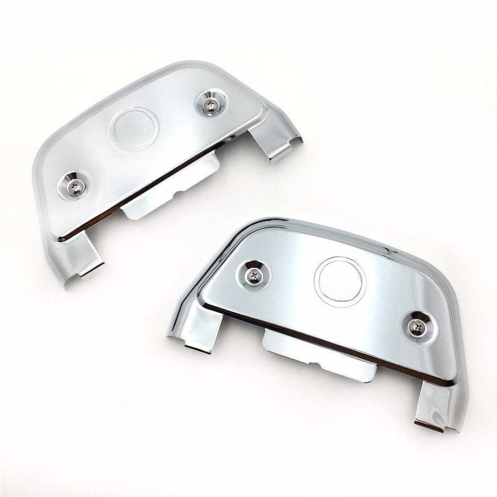 HTT- Chrome Skull Passenger Footboard Covers For 2006-later Dyna/ 1986-later FL Softail/ 1987-later Touring and Trike models with traditional D-shaped aluminum passenger footboards