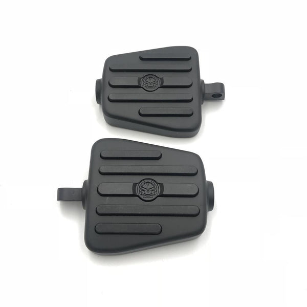 Gear Skull Foot Pegs footrest For 84-18 Harley Touring Sportster Dyna Softail